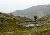 Pond in Mali me Gropa